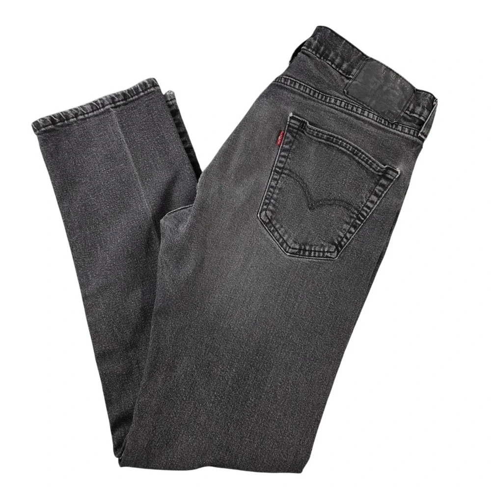 Levis measurements see